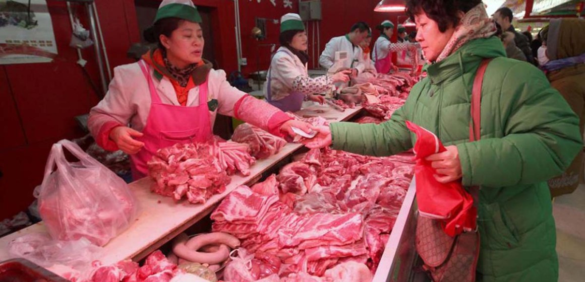 USDA: China seguirá disminuyendo su importación de carne porcina en 2022