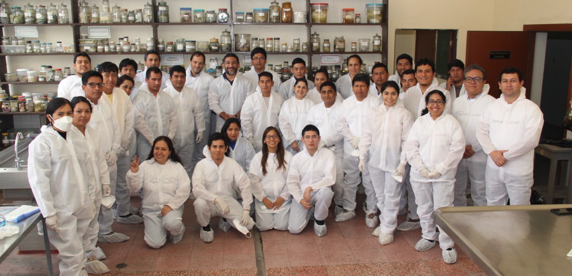 Invetsa en compañía de Boehringer Ingelheim realizan Taller de Necropsia para profesionales del Sector Porcino en la Facultad de Medicina Veterinaria de la UNMSM