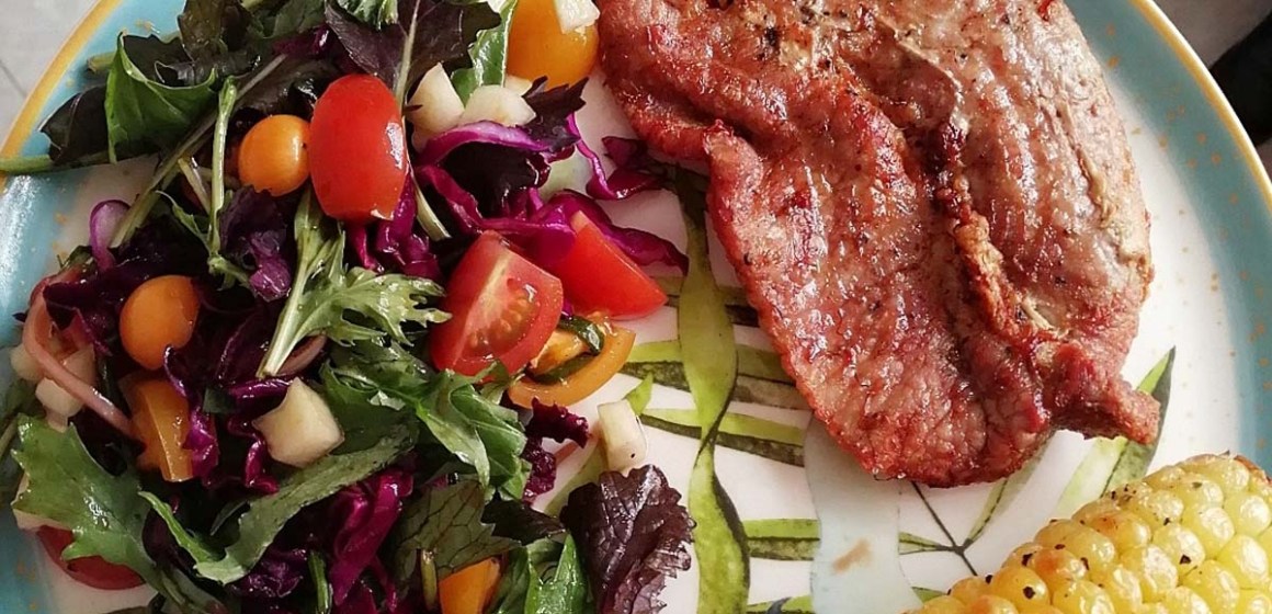 Científicos confirman beneficios del consumo de carne de cerdo en adultos mayores