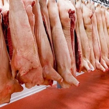 Autorizan nuevos frigoríficos brasileños para la exportación de carne porcina y avícola al Perú