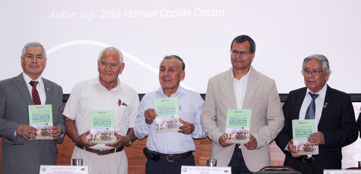 Investigador de la UNALM José Cadillo presentó su libro «Producción Porcina Sostenible»