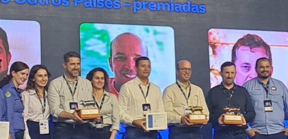 Negociación Pecuaria Santa Patricia recibe reconocimiento internacional por excelencia en porcicultura